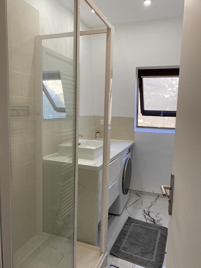Upscale 80M2 2 Bedroom Apartment Near Champs Elysees Paris Dış mekan fotoğraf